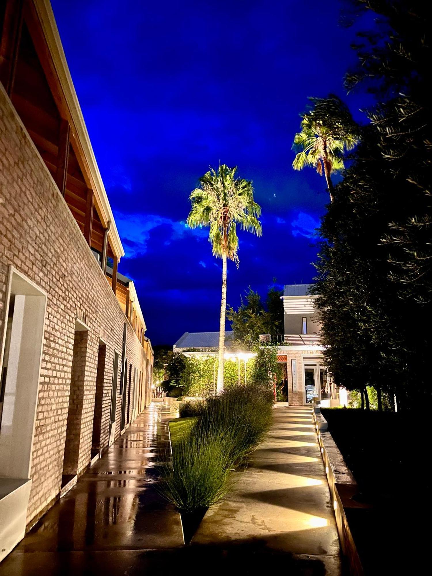 The Windhoek Luxury Suites Dış mekan fotoğraf